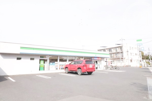 日神パレステージ羽村(ファミリーマート羽村駅前中央通り店)