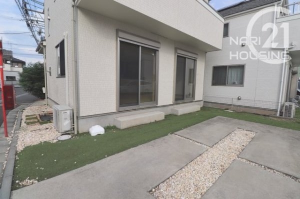 武蔵村山市残堀5丁目の中古一戸建て(庭)