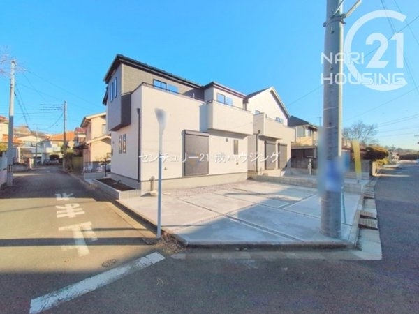 グラファーレ　東大和市湖畔3丁目　全2棟　1号棟