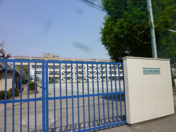 立川市一番町4丁目の土地(立川市立松中小学校)