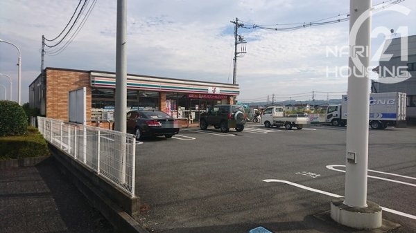 グラファーレ　あきる野市伊奈　新築　全2棟　2号棟(セブンイレブン　あきる野伊奈店)