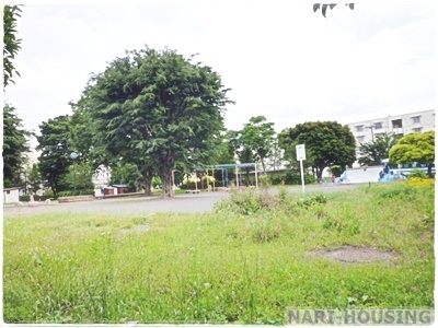 武蔵村山市学園３丁目の土地(大広場)