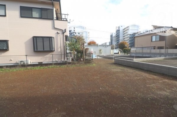 武蔵村山市学園３丁目の土地