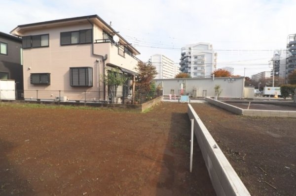 武蔵村山市学園３丁目の土地