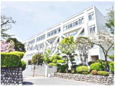 昭島市緑町2丁目の土地(昭島市立拝島中学校)