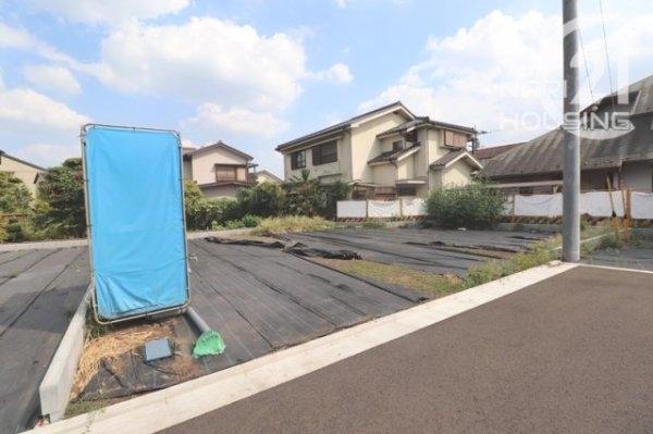 あきる野市野辺の土地(前面道路含む現地写真)