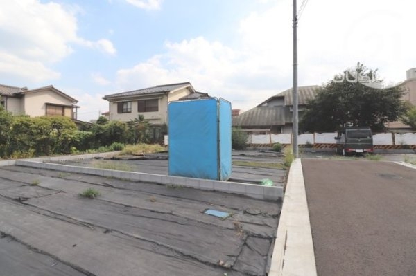あきる野市野辺の土地(前面道路含む現地写真)