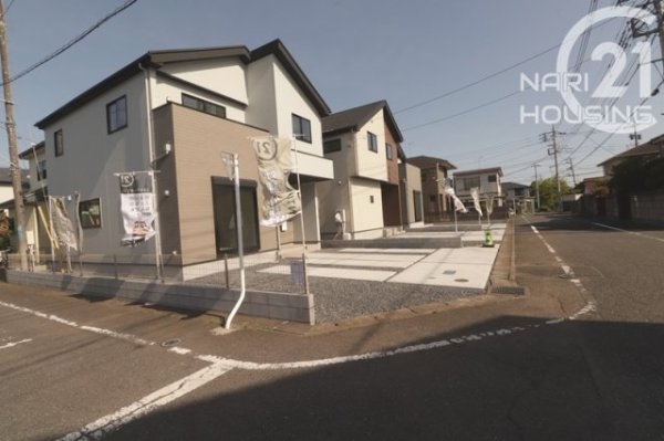 青梅市新町7丁目 新築 全3棟 1号棟(前面道路含む現地写真)