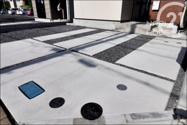 青梅市新町7丁目 新築 全3棟 2号棟(駐車場)