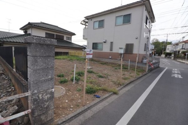 武蔵村山市三ツ藤３丁目の土地
