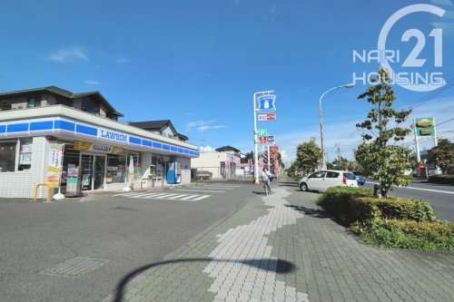 日神パレステージあきる野南(ローソンあきる野雨間店)