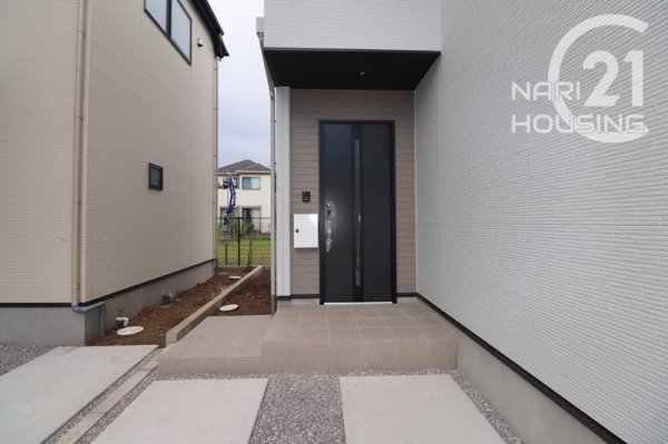 東大和市立野1丁目 新築 全4棟 2号棟(玄関)