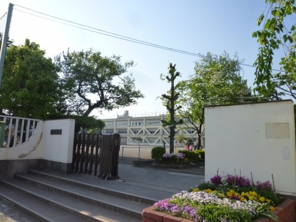 立川市柏町4丁目の土地(立川市立柏小学校)