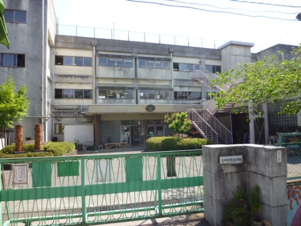 立川市錦町2丁目の中古一戸建て(立川市立第七小学校)