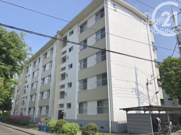 西けやき台団地5号棟