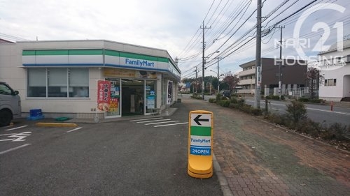 あきる野市小川東１丁目の中古一戸建て(ファミリーマート　あきる野睦橋通り店)