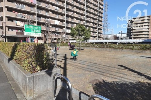 レヂオンス武蔵野台(武蔵野台第五児童遊園)