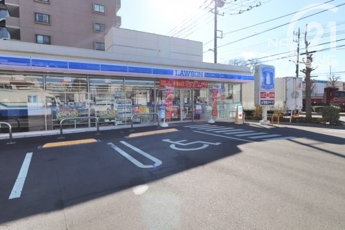 ルネ福生ツインステイツＢ棟(ローソン福生武蔵野台一丁目店)