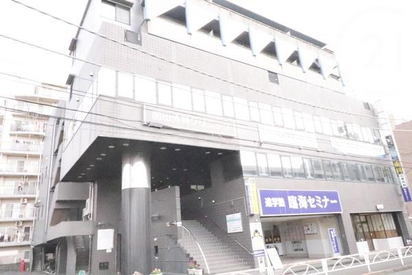ネオハイツ羽村駅前(前田外科クリニック)