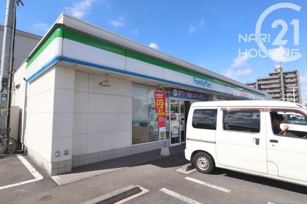ワコーレ拝島2(ファミリーマート福生横田基地前店)