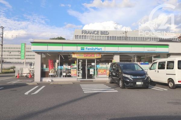 メゾンエクレーレニュー昭島(ファミリーマート昭島中神新畑店)
