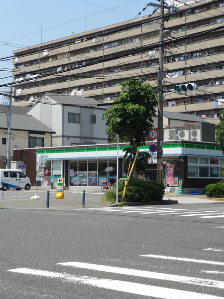 大阪市大正区泉尾4丁目の土地(ファミリーマート泉尾七丁目店)