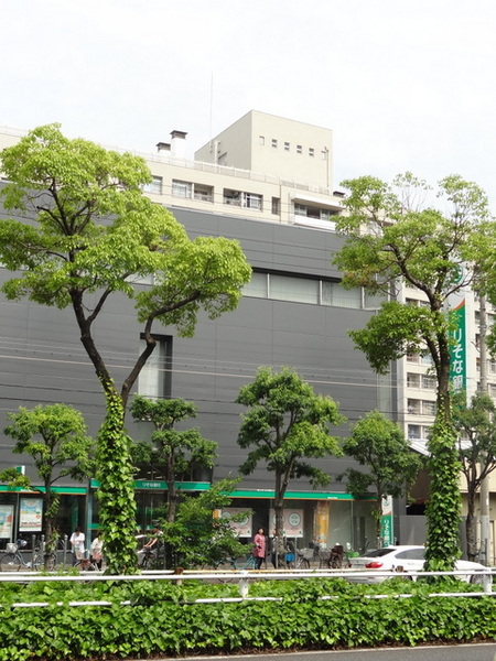 昭和山第2コーポ1号棟(りそな銀行大正支店)