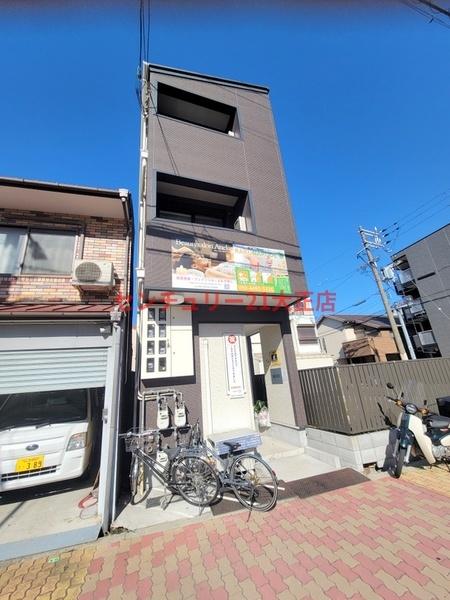 三軒家西2丁目一棟アパート