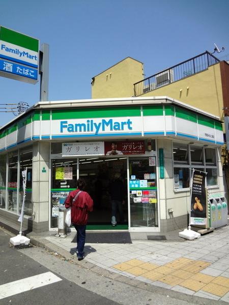 キングマンション市岡みなとベルクス(ファミリーマート市岡みなと通店)