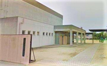 八尾市緑ヶ丘4丁目の土地(八尾市立八尾中学校)
