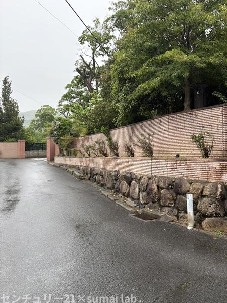 横小路町／建築条件無土地