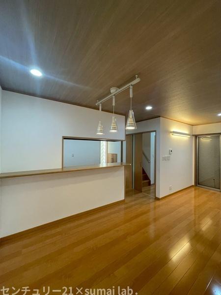 東大阪市若江東町1丁目の中古一戸建て(リビング)
