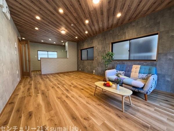 東大阪市南鴻池町2丁目の中古一戸建て(リビング)