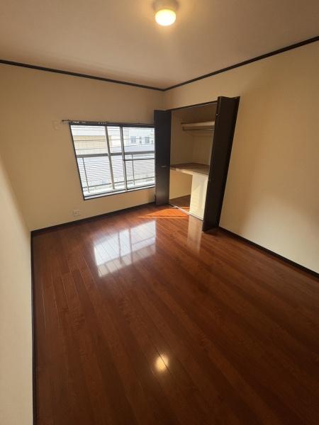 東大阪市長瀬町1丁目の中古一戸建て(洋室)