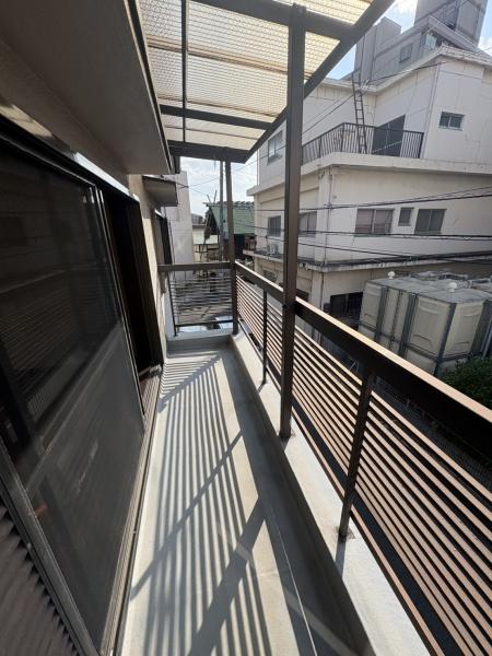 東大阪市長瀬町1丁目の中古一戸建て(バルコニー)