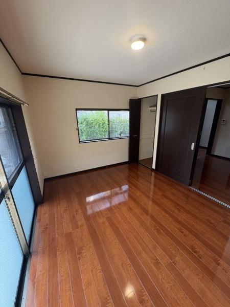 東大阪市長瀬町1丁目の中古一戸建て(洋室)