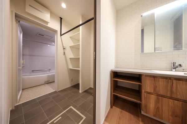 eLA／Boエラボ　SERIES　鷹殿町