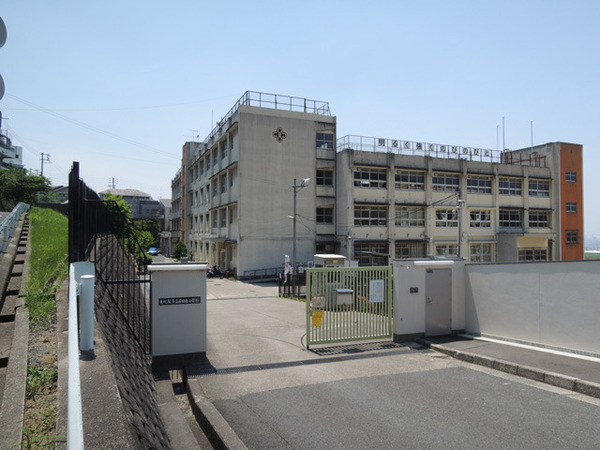 石切グランドハイツ(東大阪市立石切東小学校)