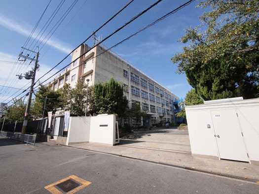 東大阪市瓜生堂２丁目の中古一戸建て(東大阪市立若江中学校)