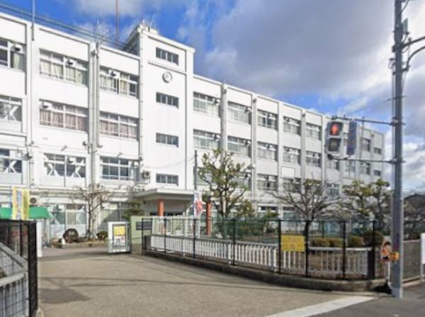 摂津市鳥飼下２丁目の土地(高槻市立芝生小学校)