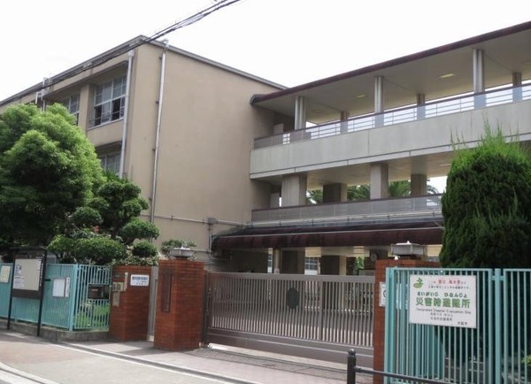 大阪市東成区大今里１丁目の中古一戸建て(大阪市立東中本小学校)
