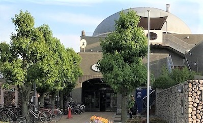 東大阪市角田２丁目の中古一戸建て(東大阪市立花園図書館)