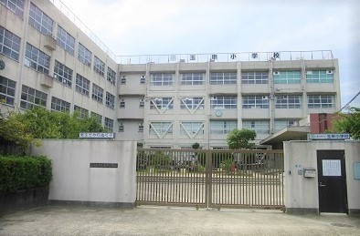 東大阪市玉串元町２丁目の中古一戸建て(東大阪市立玉串小学校)