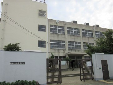 東大阪市若草町の土地(東大阪市立義務教育学校池島学園中学部)