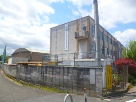 山科音羽マンションA棟(京都市立安祥寺中学校)
