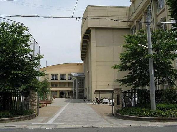 京都市山科区西野野色町の土地(京都市立花山中学校)