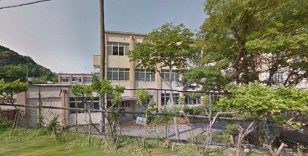 伏見区醍醐大高町 1号棟(京都市立北醍醐小学校)