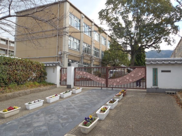 レックス伏見東(京都市立醍醐西小学校)