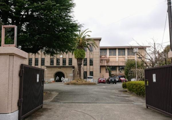 京都市上京区千本通出水下る十四軒町の土地(京都市立二条中学校)