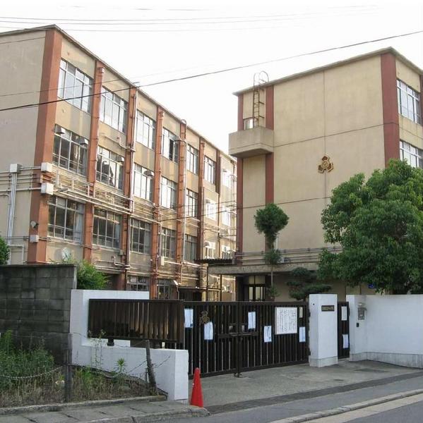 京都市山科区西野山百々町の中古一戸建て(京都市立百々小学校)